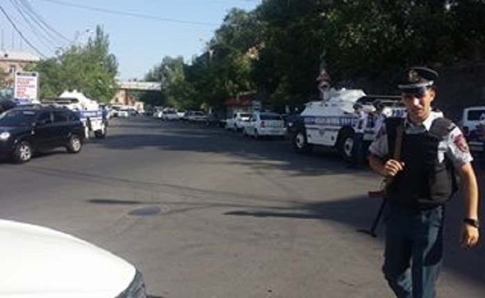 Gunmen release another hostage from seized police station in Yerevan - UPDATED